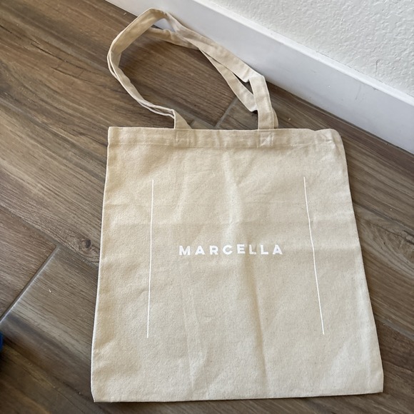 The Unbranded Brand Handbags - Marcella Cotton Canvas Tote Bag NWOT 14.5" X 15"